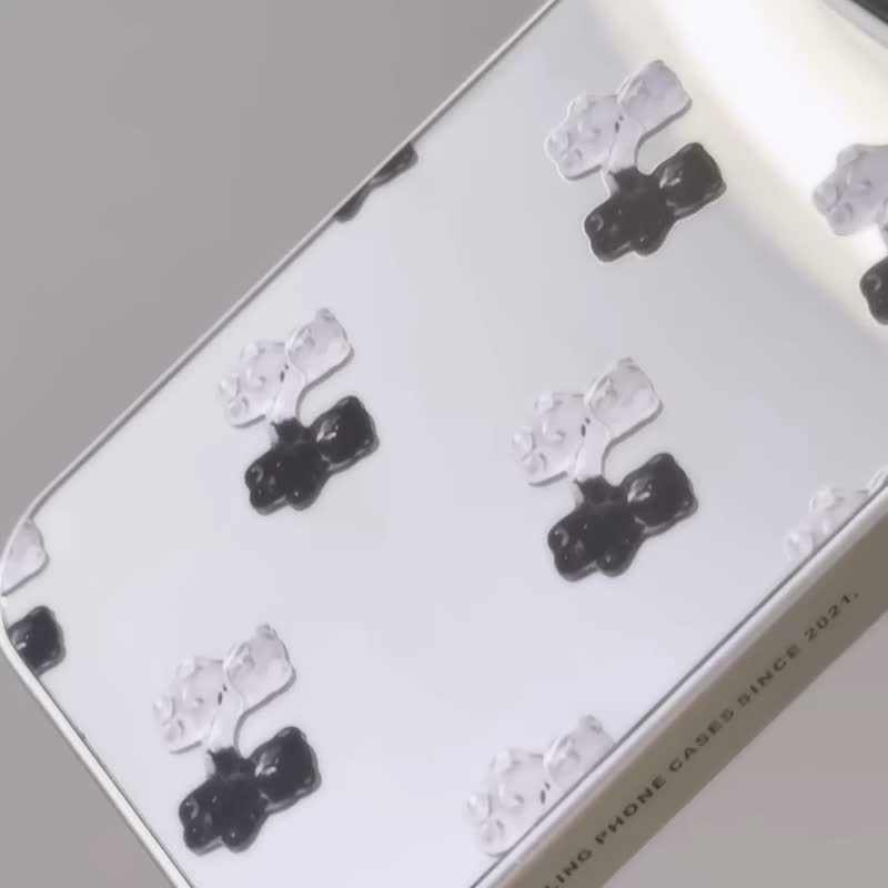 iPhone 17 | 银色小熊软糖镜面MagSafe 手机壳 | Y2K 动物图案 - 手机壳/手机套 - 塑料 黑色