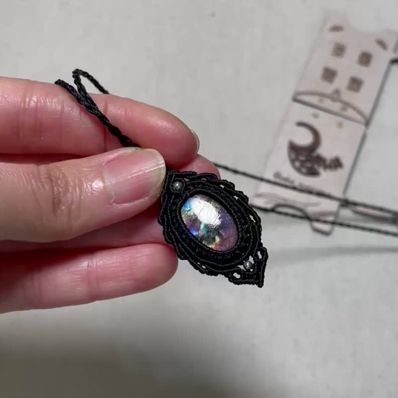 蜡线编织/特殊异彩光拉长石项链 - 项链 - 水晶 黑色