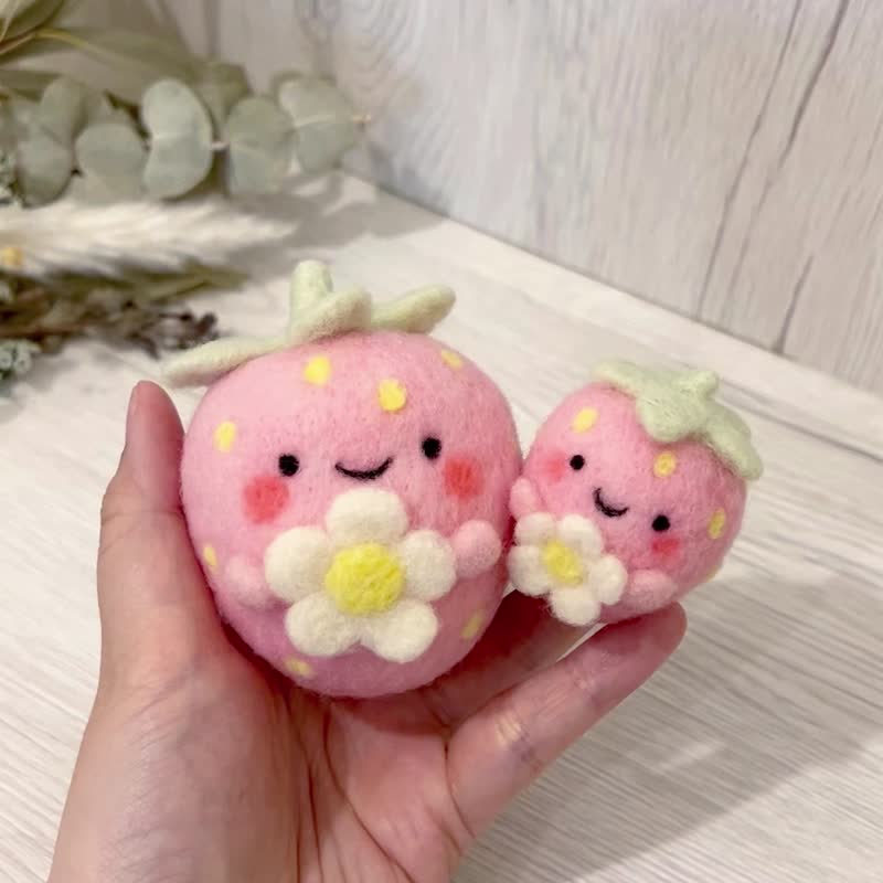 草莓花花 羊毛毡娃娃 疗愈 送礼 - 玩偶/公仔 - 羊毛 粉红色