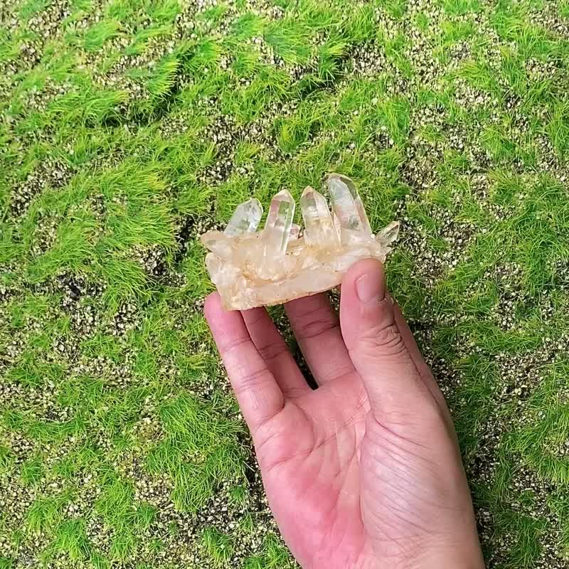 天然原矿能量白水晶簇 疗愈 开运 消磁手链 快速出货 入厝礼物 - 摆饰 - 水晶 多色
