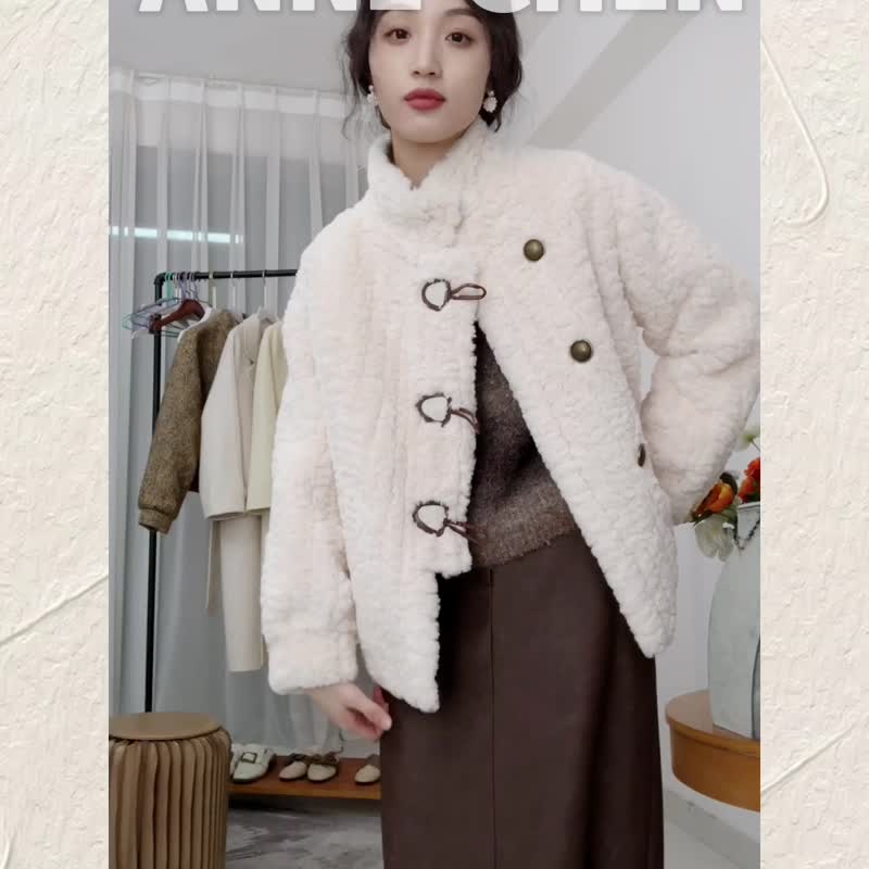 秋冬米白色牛角扣奶呼呼毛绒保暖洋装 - 女装上衣 - 其他材质 白色