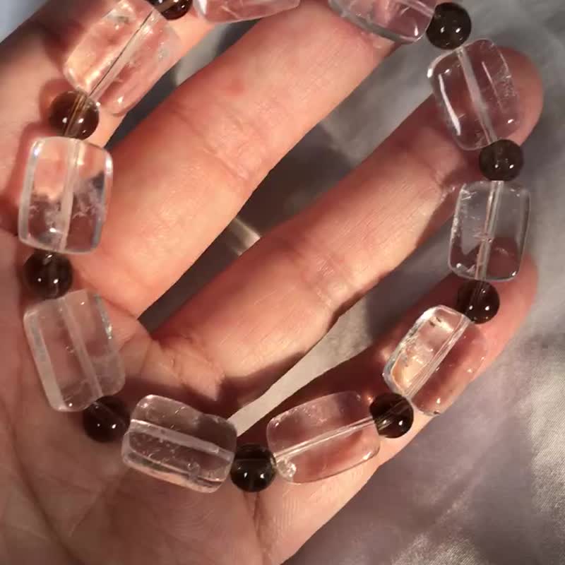 巴西 透亮白水晶 茶晶 手串 手链 手链 白水晶 crystal bracelet - 手链/手环 - 水晶 透明