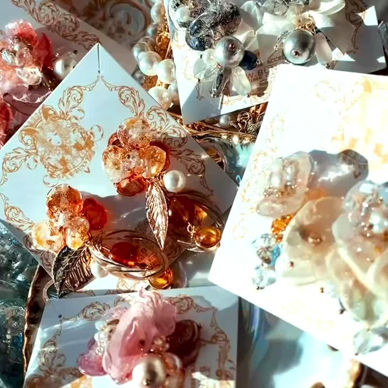 香港原创手工耳环 三色堇日本棉花珠树脂吊坠耳夹 小资女穿搭闺蜜 - 耳环/耳夹 - 树脂 橘色