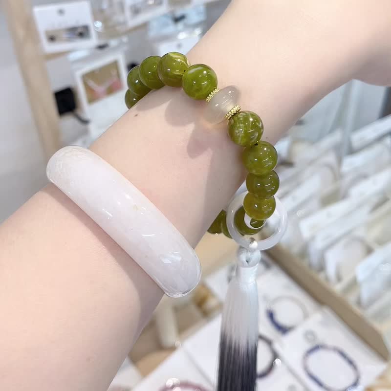 中国风文青满感岫玉青提奶奶青提奶盖设计款血液循环流动保健康 - 手链/手环 - 玉石 绿色