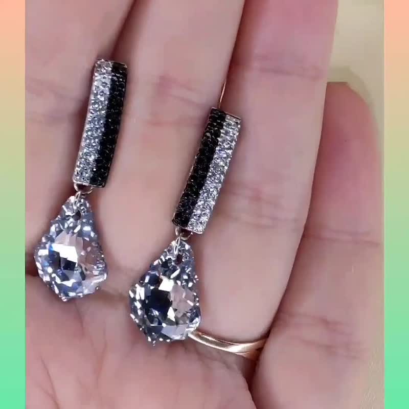 Clear drop Swarovski Crystal Earrings, Transparent sparkling elegant earrings - 耳环/耳夹 - 水晶 透明