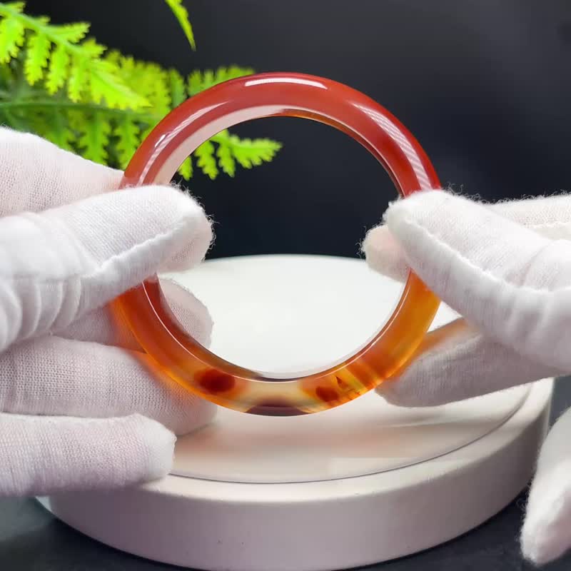 高品质 渐变红玛瑙手镯 54MM 冰透干净起刚天眼千层 兴旺亨通护佑 - 手链/手环 - 半宝石 红色