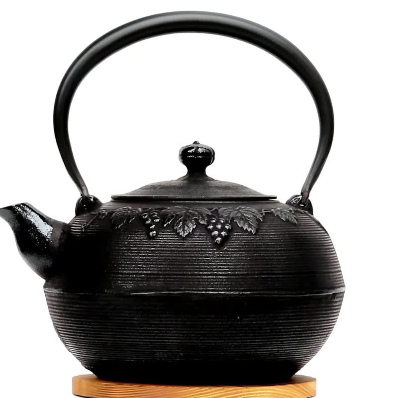 及春 南部铁器 铁瓶 铁壶 葡萄2L IH对应 日本制 - 茶具/茶杯 - 其他金属 黑色