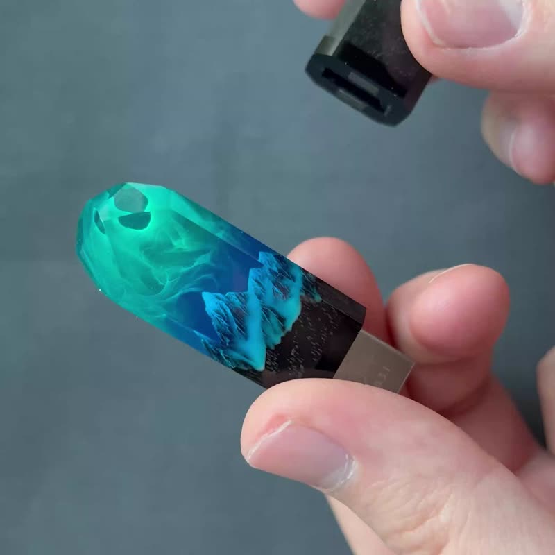 3.1 U 盘 Aurora Borealis Glow in the Dark 刻字 U 盘 3.0 USB - U盘 - 木头 黑色