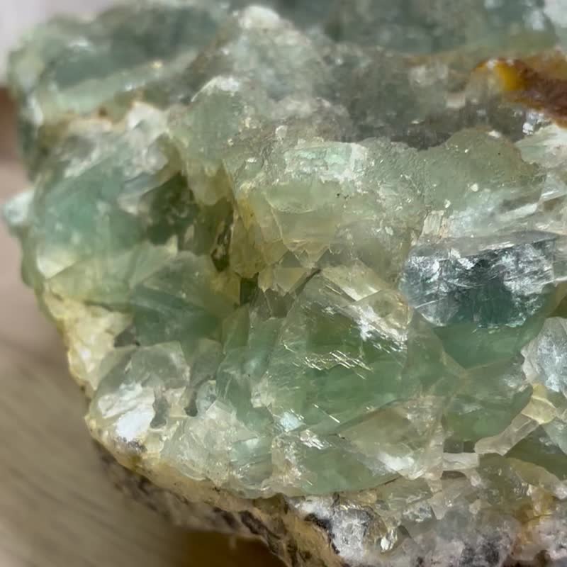 新春开运 绿萤石 原石 家居 办公室 摆设 招财水晶 身心灵 - 摆饰 - 水晶 绿色
