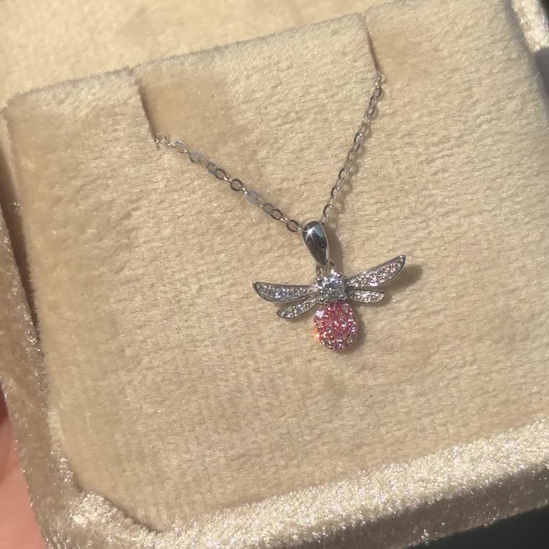 珍贵回忆天然粉钻蝴蝶项链18k金 - 项链 - 钻石 粉红色