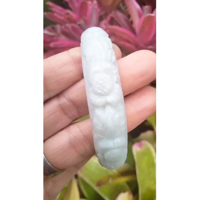 缅甸A玉手镯，肚圆形，白色，雕刻花朵，天然A玉，内径58毫米 - 手链/手环 - 玉石 白色