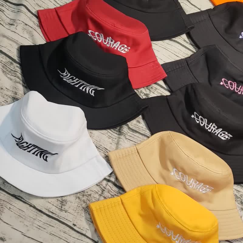 潮牌短帽檐刺绣渔夫帽黑 - 帽子 - 棉．麻 