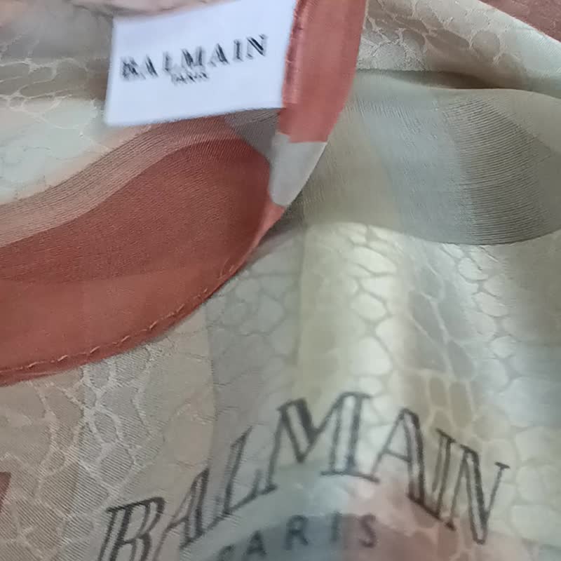Vintage BALMAIN Paris Scarf 100% Silk Woven 33 x 34 inches with Original Tag J - 丝巾 - 丝．绢 咖啡色