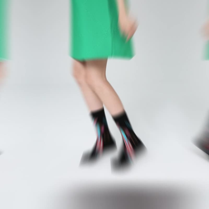 插画中筒袜女 少女可爱透气袜子 三双礼盒 - 袜子 - 棉．麻 