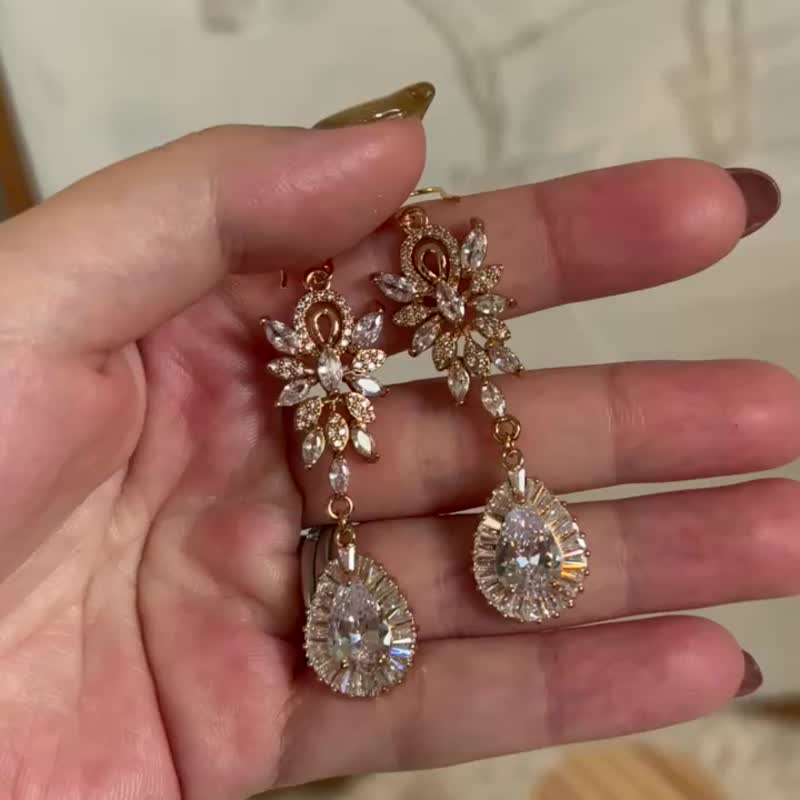 Bride Wedding Clip-On Gold Filled Zirconia Party Dress Gift - 耳环/耳夹 - 其他金属 金色