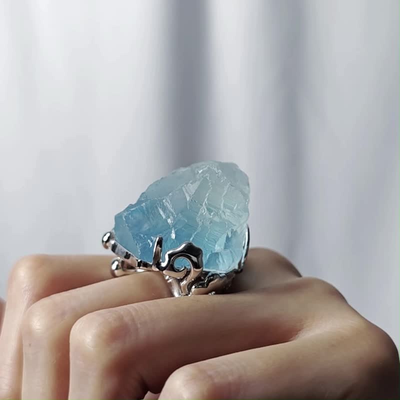 稀有顶级蓝萤石 雪山 智慧 事业 戒指 内径17.5mm 单品 礼物 收藏 - 戒指 - 宝石 蓝色