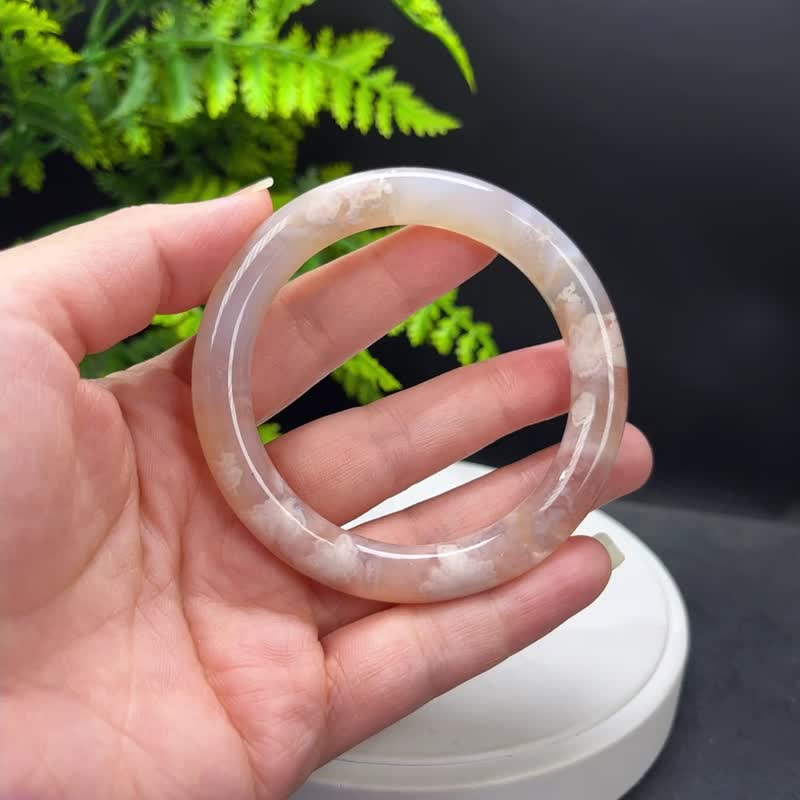樱花玛瑙手镯 58MM 冰润起光飘成型花果冻粉玉髓手环 保护平衡 - 手链/手环 - 半宝石 