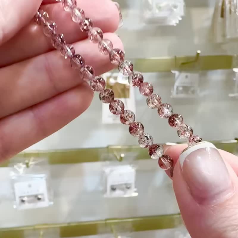 天然高透体彼岸花红超七金草莓4.5mm5.44g水晶手链贵人运桃花 - 手链/手环 - 水晶 红色
