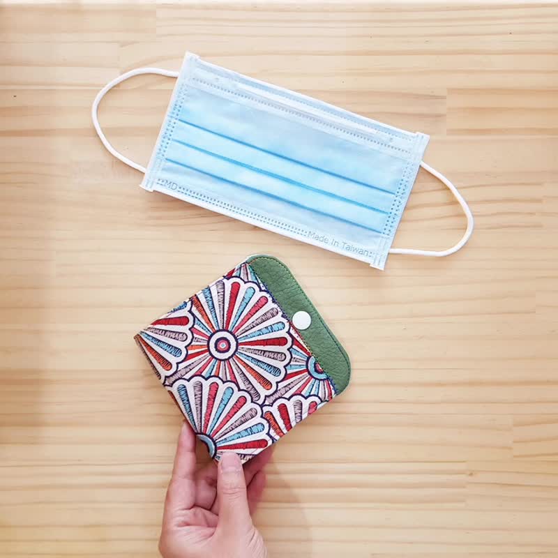 内外防水/隔层口罩套-烟花-莫兰迪灰绿 Waterproof Mask Folder - 口罩 - 防水材质 多色