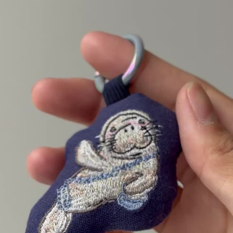 【礼物首选】Abbysounique 全系列澎澎刺绣拉链头 - 其他 - 棉．麻 多色