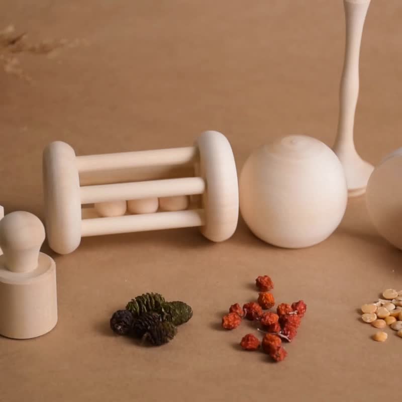 木制蒙特梭利婴儿礼物玩具组 4 件个人化婴儿摇铃 - 玩具/玩偶 - 木头 卡其色