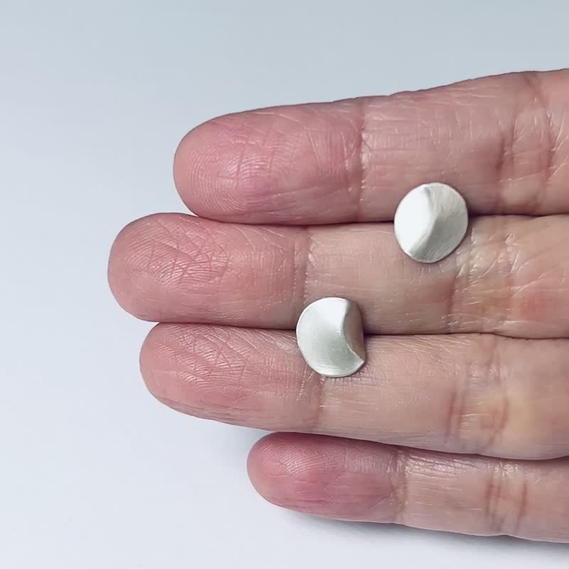 【Line 系列】#a315 弯折耳环/ 925银/ 手工礼物/ 定制化 - 耳环/耳夹 - 银 银色