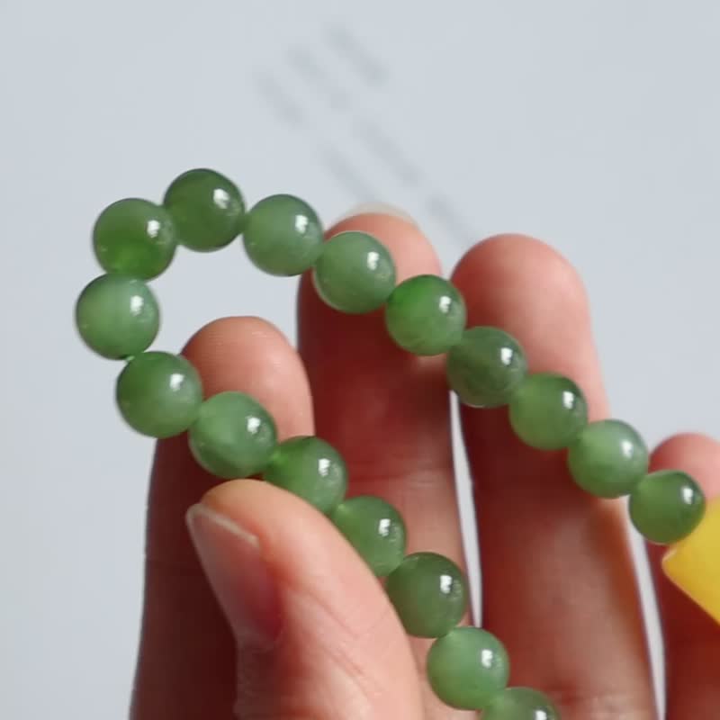 8mm天然和田玉 /和阗玉-碧玉. 蜜蜡桶珠设计单圈手持手串 - 手链/手环 - 玉石 绿色