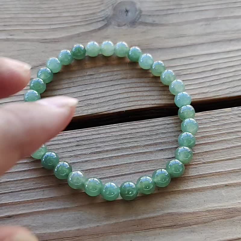 【亲翠】天然翡翠 冰温柔芙蓉翠绿6mm圆珠串手围15cm - 手链/手环 - 玉石 绿色