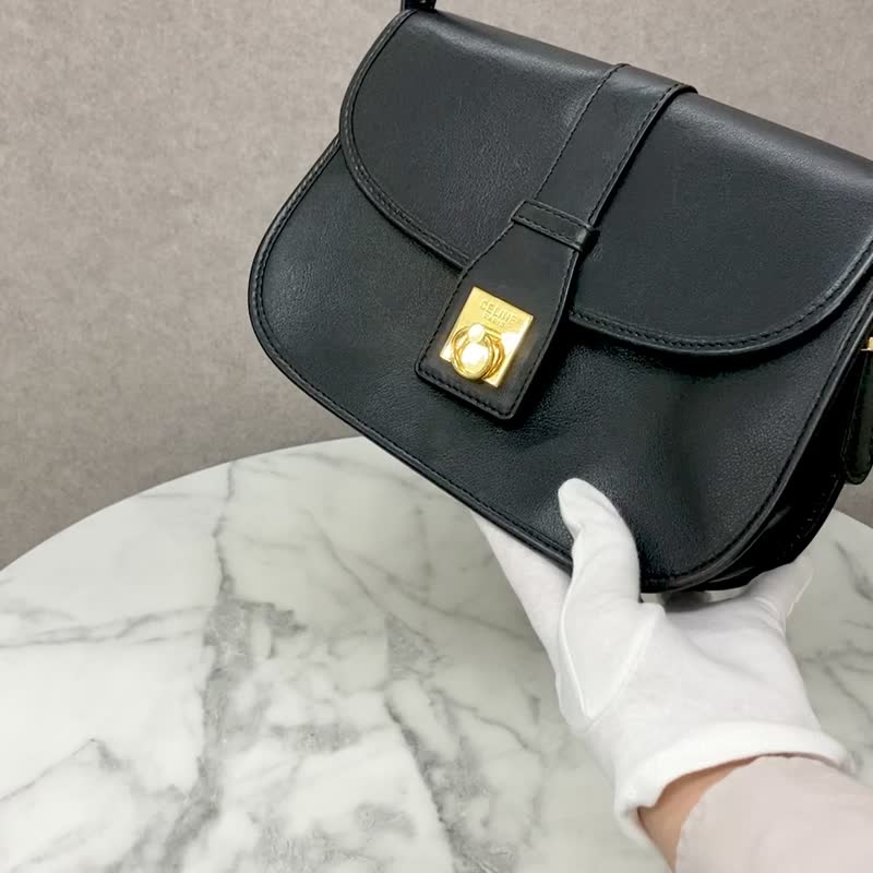 【日本直送，品牌二手包】CELINE 单肩包，黑Gancini皮革斜背包，复古 pdxcg6 - 侧背包/斜挎包 - 真皮 黑色