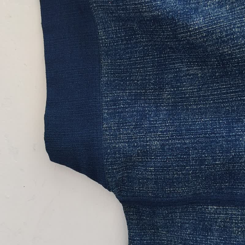 Crop Karen Blue 染料短版上衣，Karen 风贴袋设计。 - 女装上衣 - 棉 蓝色