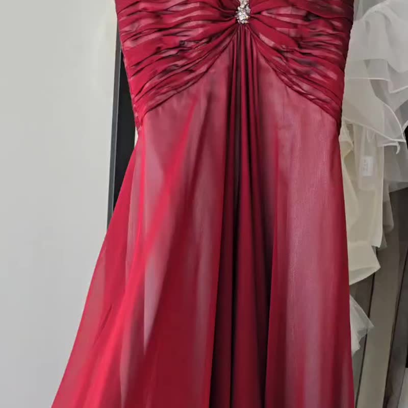 暗红雪纺裙 高腰线条雪纺 展品 1.5 折 特卖 4500 - 洋装/连衣裙 - 聚酯纤维 红色