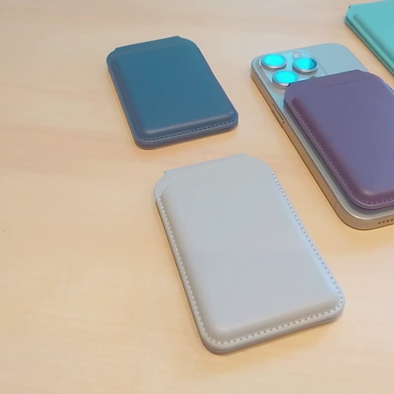 MagSafe 磁吸卡夹立架－强力磁吸、卡片收纳、180度可调 - 手机座/防尘塞 - 人造皮革 多色
