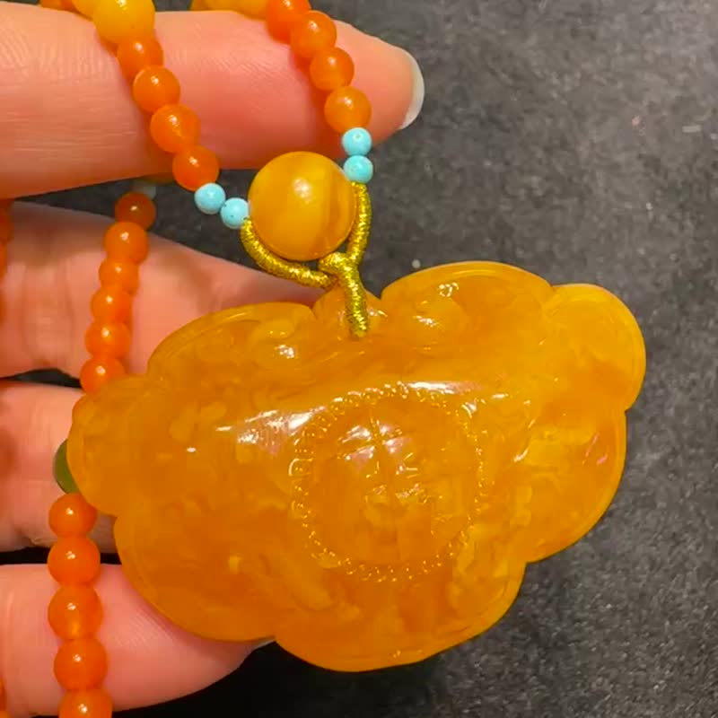 天然俄料蜜糖红溶洞如意吊坠 工艺精湛   福禄吉祥 - 项链 - 宝石 