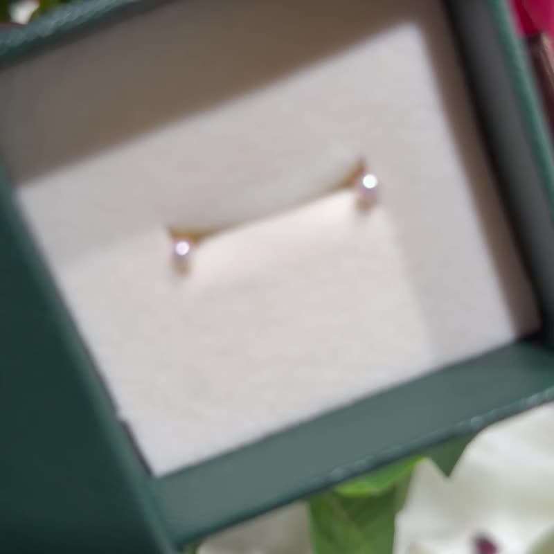 可爱樱花粉 2.5mm 珍珠耳钉 akoya 珍珠耳环  耳针 18k 金 日本直送 - 耳环/耳夹 - 珍珠 粉红色