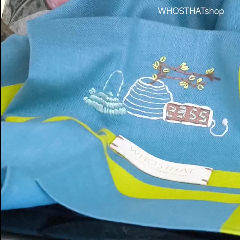 手工刺绣画 色织全棉手帕 (宵夜小吃) 免费客制手綉英文字母 - 手帕/方巾 - 棉 蓝色