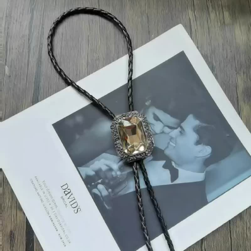 香檳色多切割面寶石保羅領帶美式領帶bolotie - 领带/领带夹 - 宝石 金色