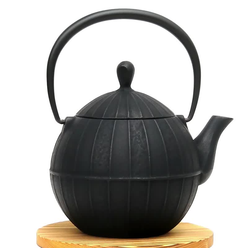 壹铸堂 南部铁器 铁瓶 铁壶 核桃0.8L 日本制 - 茶具/茶杯 - 其他金属 黑色