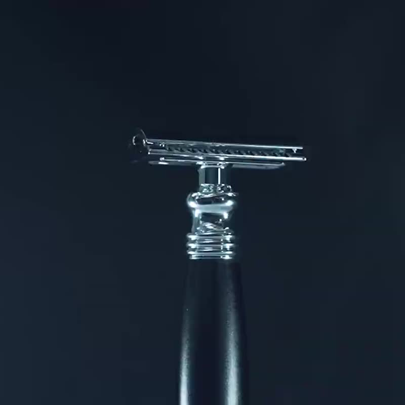 【FREED】双刃刮胡刀豪华礼盒 马鞍棕 定制化刻字 升迁贺礼 - 男性清洁护肤品 - 其他金属 咖啡色