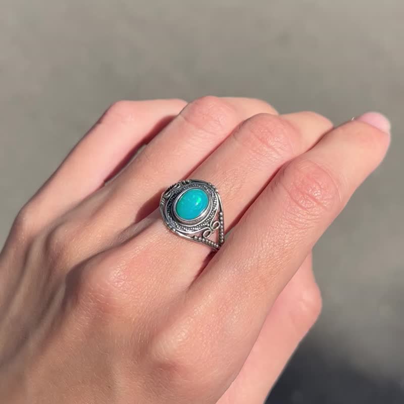 喜迎瑶 925银 蓝欧泊 欧泊 蛋白石 天然石 戒指 活口 民族风 嬉皮 - 戒指 - 水晶 银色