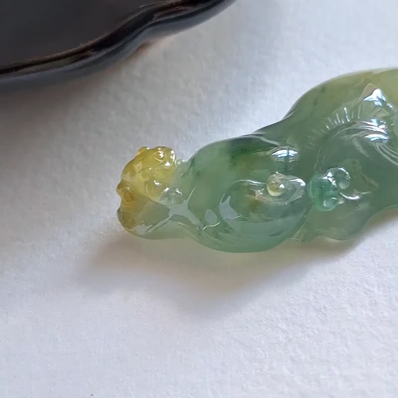 冰种翡翠如意三脚金蟾吊坠 | 天然缅甸翡翠玉器 - 项链 - 玉石 