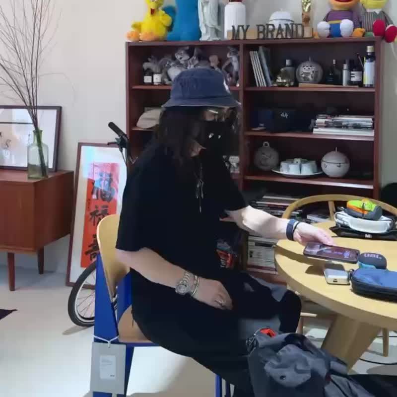 时尚轻量化托特包斜挎单肩手提包通勤出游百搭包包 - 侧背包/斜挎包 - 尼龙 黑色