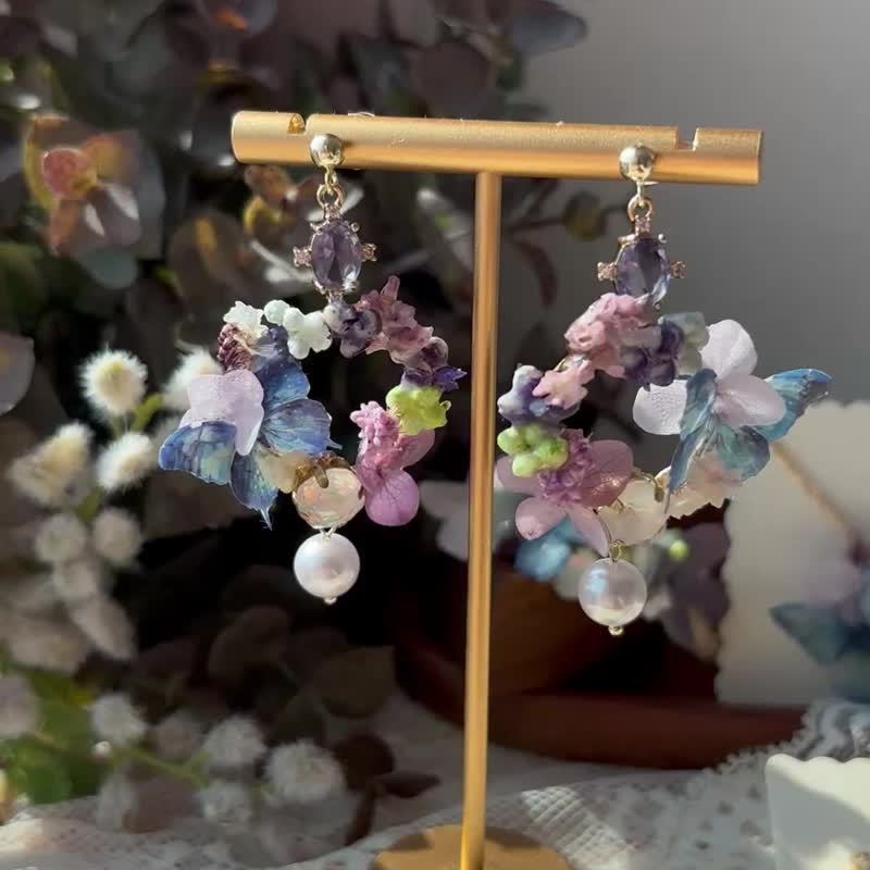 蓝蝴蝶花园花圈耳环 - 耳环/耳夹 - 植物．花 蓝色