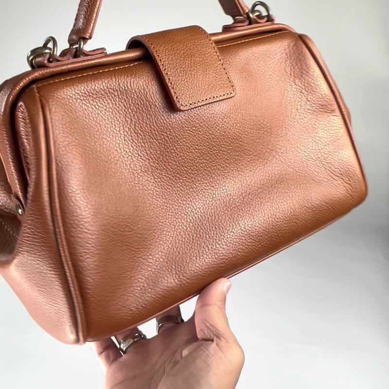 Atelier nuu parcel 小杜勒斯包 驼色 医生包 日本制 日本丰冈鞄 - 侧背包/斜挎包 - 真皮 咖啡色