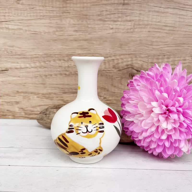 A Lu 萌虎陶花瓶/摆饰/礼物 母亲节礼物 原创手绘 仅此一件 - 花瓶/陶器 - 陶 多色