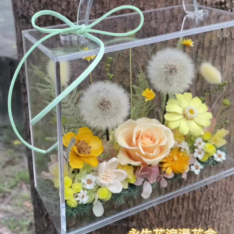 | 小梦境花艺 | 蒲公英的约定 永生花浪漫花盒 /生日礼 圣诞礼物 - 干燥花/捧花 - 植物．花 白色