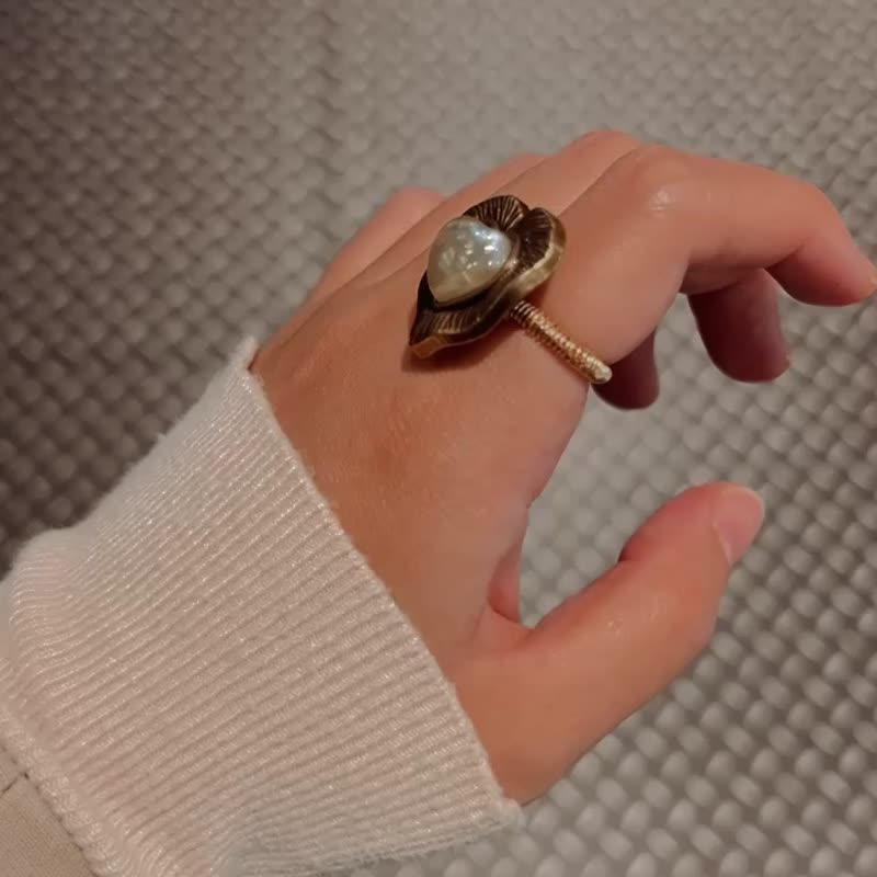 黄铜欧美复古爱心钮扣手作戒指 | 生日礼物 夏季穿搭 - 戒指 - 铜/黄铜 金色