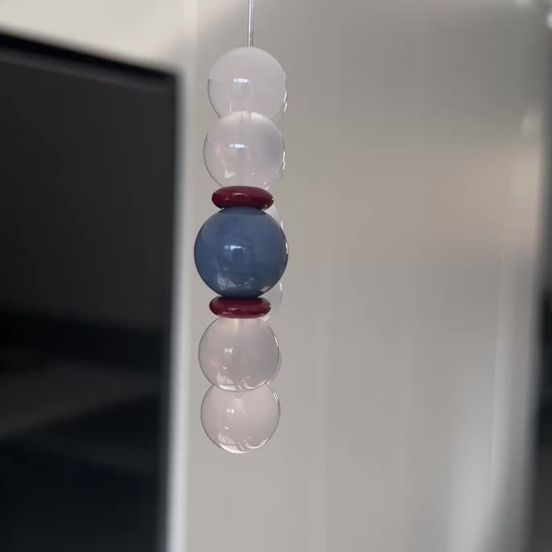 白T恤与牛仔|16-18mm蓝图毛团团奶白晶红玛瑙天然水晶手串 - 手链/手环 - 水晶 白色