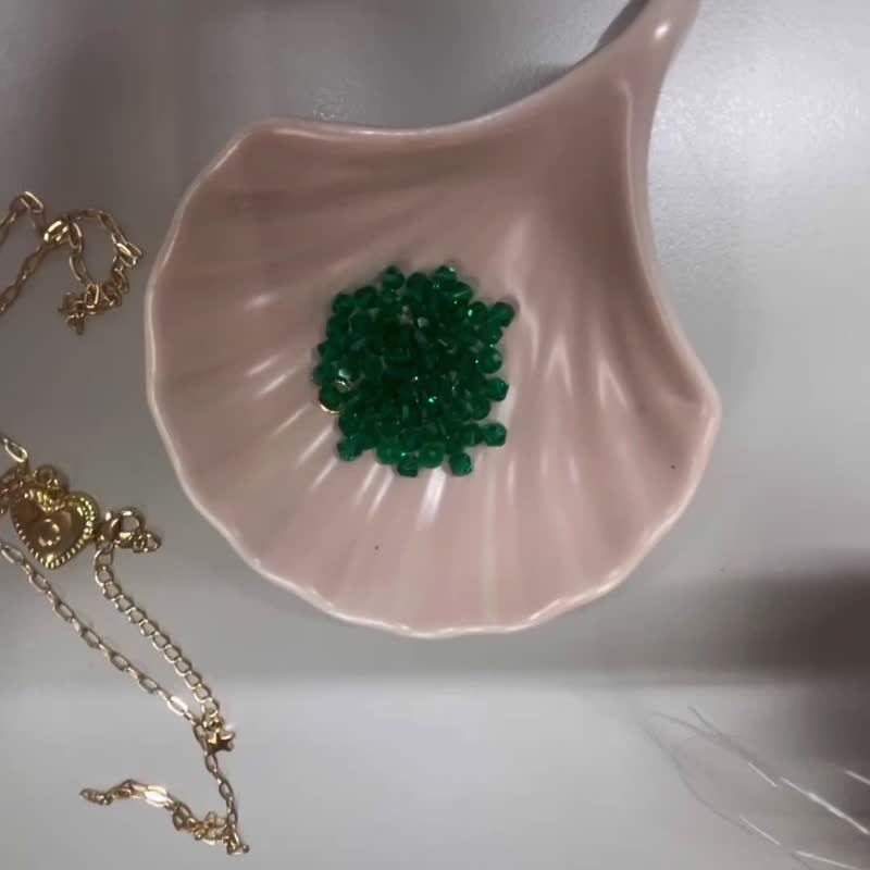 欧美风金色心形字母项链 - 手工制作精致个性化礼物 - 1至12月 - 项链 - 琉璃 