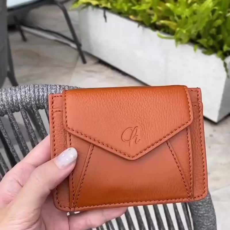 Daily (焦糖棕)：迷你钱包、短夹、牛皮、橘棕色 - 皮夹/钱包 - 真皮 咖啡色