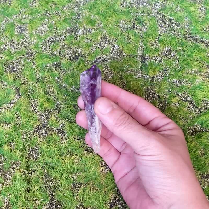 天然原矿可爱 紫水晶 权杖水晶  开运 防小人 挡煞 增智慧 风水 - 摆饰 - 水晶 紫色